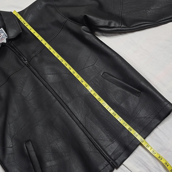 Funwear Factory vintage faux leather jacket sz Med - Picture 6 of 10